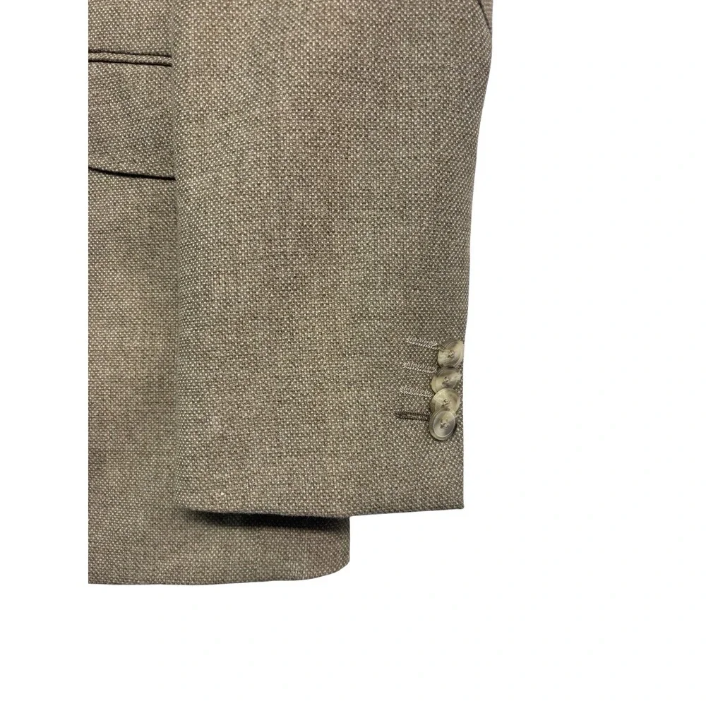 Joseph Abboud excellent shape